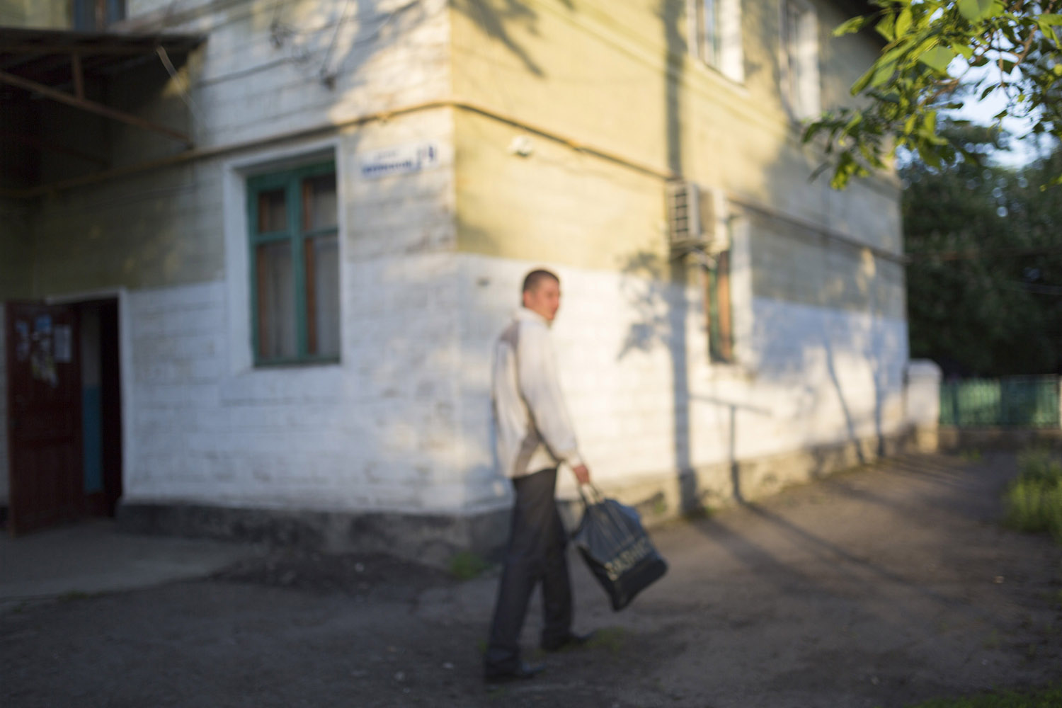 Ivan (29), going to work in Shakhtiorsk at 5:30 in the morning, after drinking a couple of beers. He is married, a few weeks ago had his first child and often jokes on how every day, when he goes to work, he does not know if he will come back alive. When asked if he's afraid, he laughs – “you don't ask this question to a Russian”.